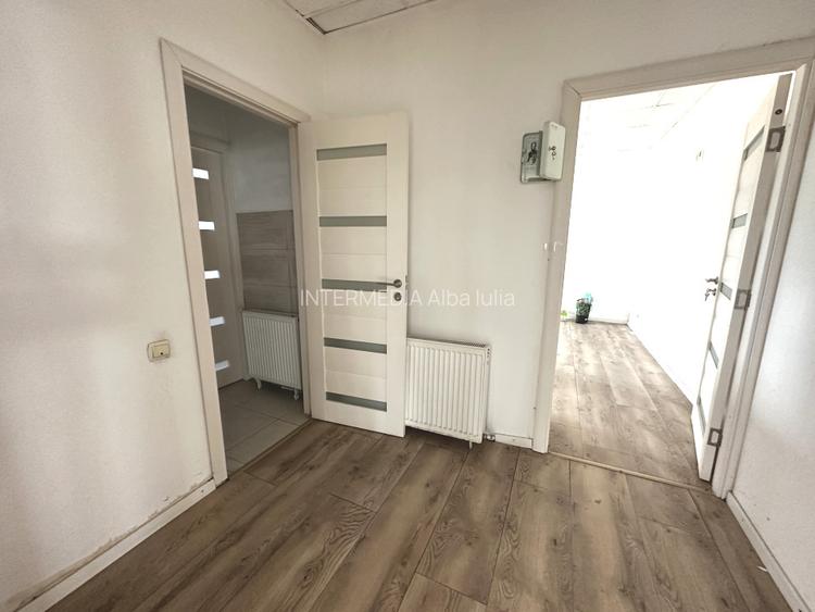DEPOZIT 450 mp. Birouri Hala si TEREN Imprejmuit 4077 mp Asfalt - Utilitatile - 8