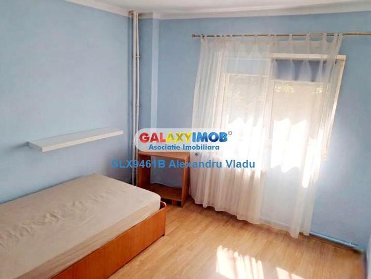 Vanzare apartament 4 camere, bdul Chișinău- zona Miramar