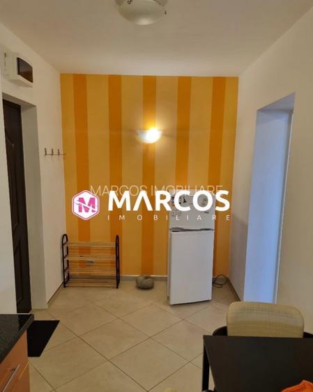 Închiriez apartament 2 camere Micro 1 - 5