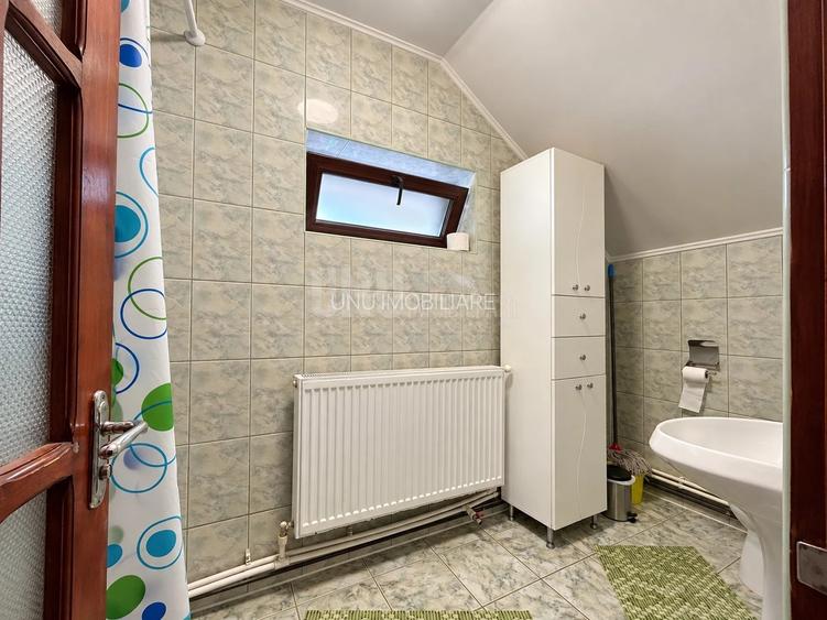 Vilă D+P+M de vânzare Bucium Iași – 186 mp utili, garaj, 2 bucătării, teren 300 mp – 176.000 €