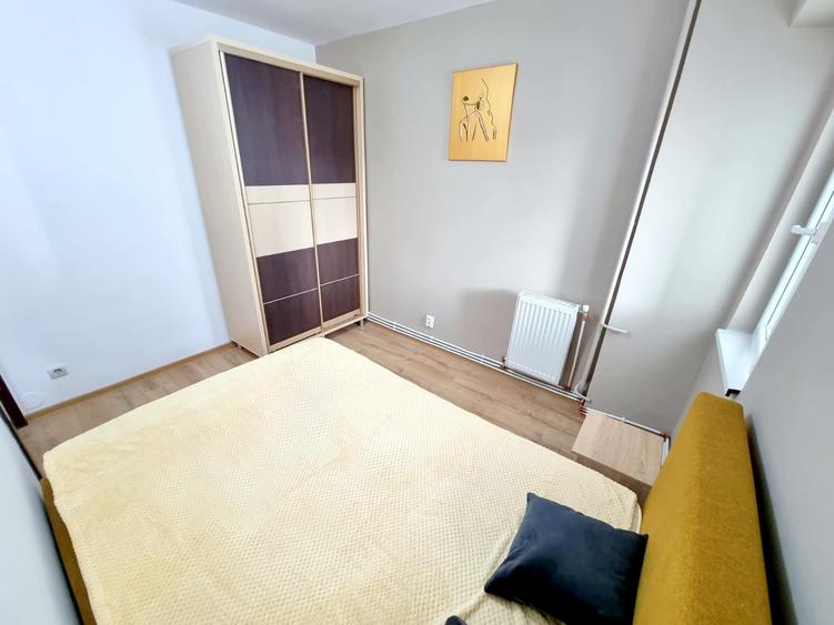 Dormitor + mini living, in Manastur, strada Bucegi, langa McDonalds