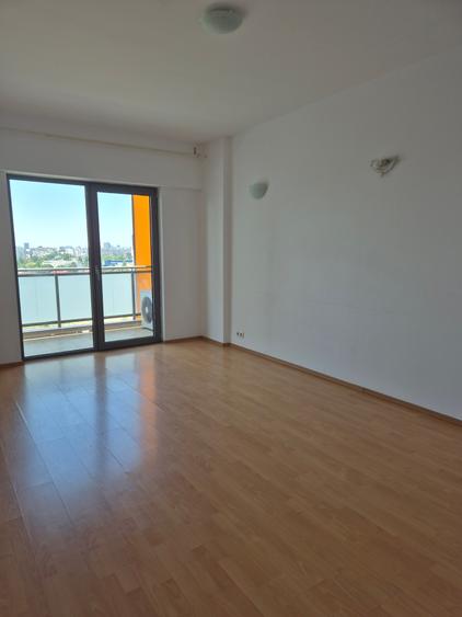 PROPRIETAR vand 2 camere GHICA PLAZA