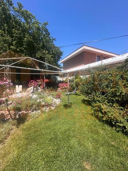 Casă de vânzare în Palazu Mare | 4 camere | Teren 655 mp