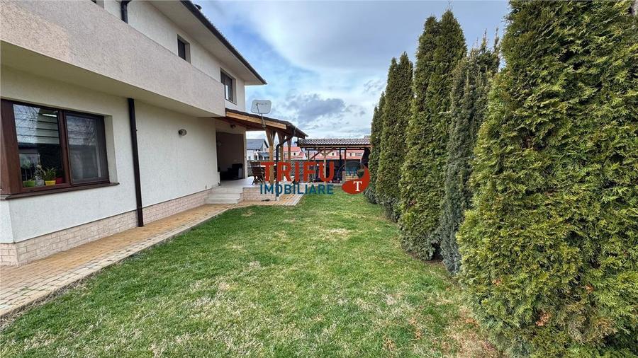 Casă de vânzare mobilată și utilată la stradă asfa