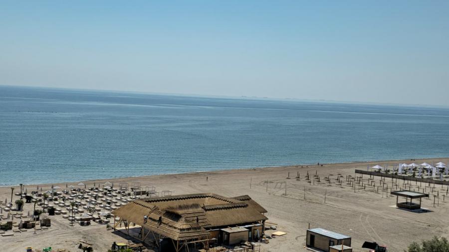 Apartament 2 camere Axxis Mamaia Nord pe plaja parcare inclusa termen lung