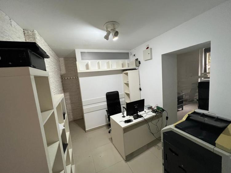 Apartament 3 camere, garaj si boxa - zona Centrala-Prefectura