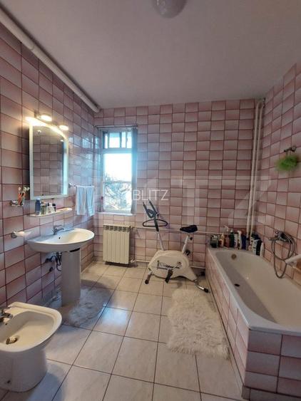 Vila, 10 camere, 580 mp, zona Cartier Albert - 13