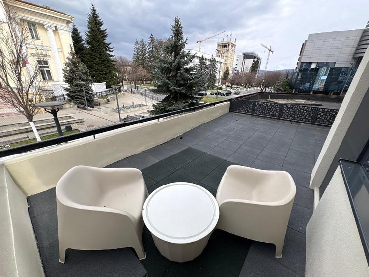 Apartament 3 camere de închiriat ultracentral Râmnicu Vâlcea – prima inchiriere