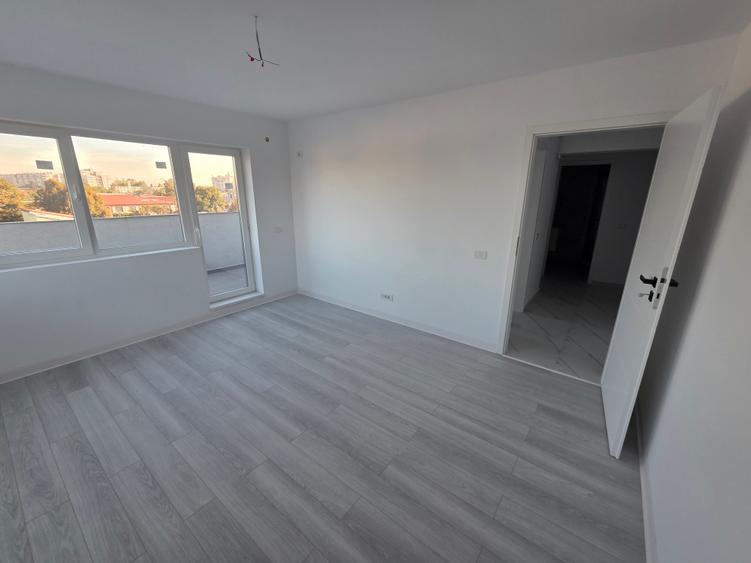Garsoniera decomandata gata de mutare , disponibila. la cheie