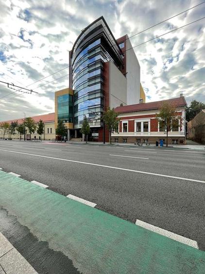Maestro Business Center