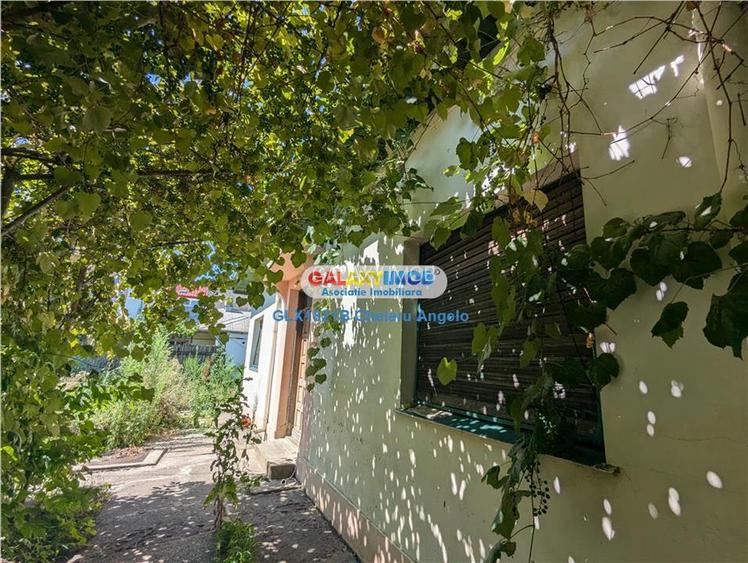 Rahova Muntii Carpati,teren 569 mp, casa 4 cam si anexe 170 mp utilit