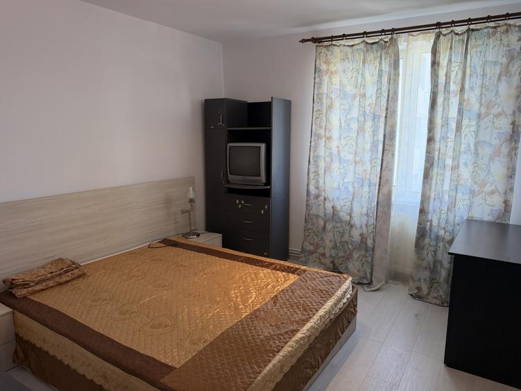 Ap 2 camere et 3 central milea continental cu balcon deschis