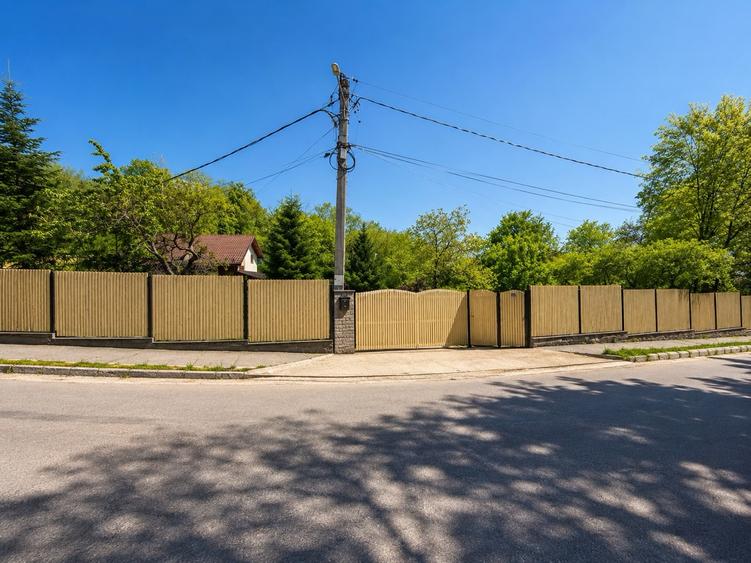 Vila cu 4 Dormitoare | Teren 1.438 mp | Aleea Manastirii | 5 min de Târgoviște