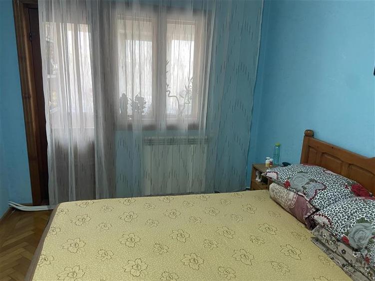 Apartament 3 camere , strada Pictor Grigorescu (b-dul Brailei ) , 72 mp , centra