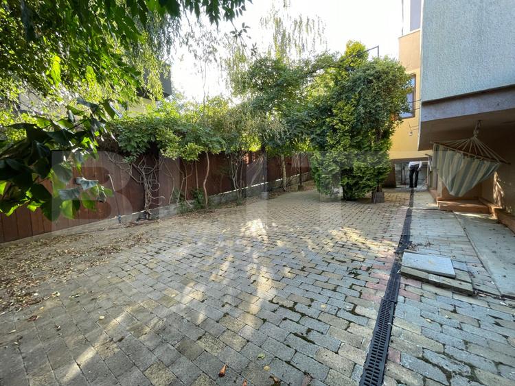 Apartament 5 camere, 135 mp, terasa 250 mp, zona Visani