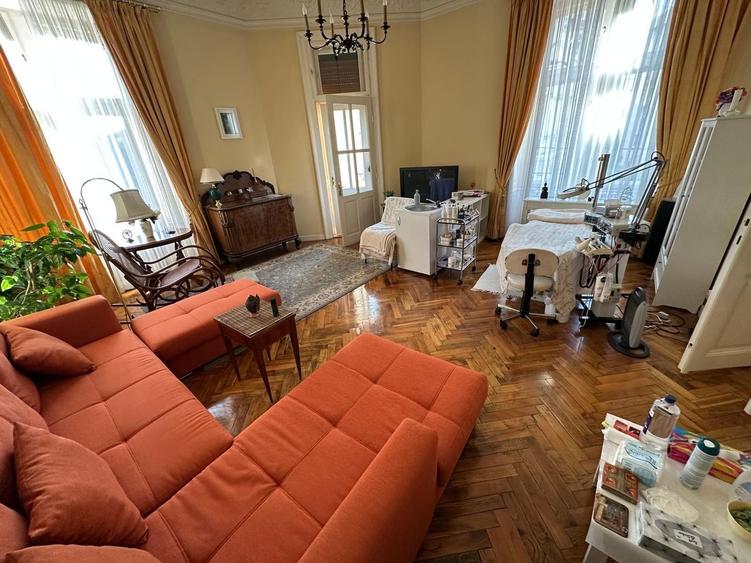 APARTAMENT DEOSEBIT IN ZONA CENTRALA