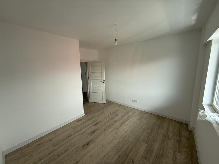 Apartament 2 camere tip studio + parcare
