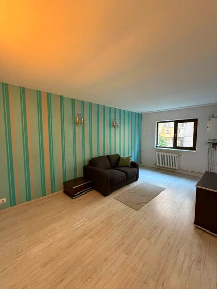 Apartament 3 camere-Sf Lazar-Palas Mall-etaj 1