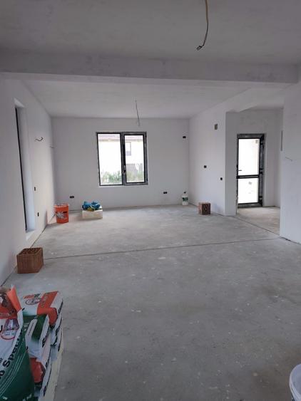 FARA COMISIOANE casa cu 4 camere 2 bai PARTER + pod placa camera teh beci terasa