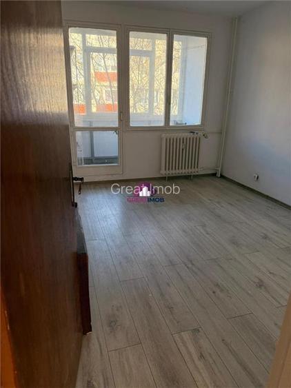 Inchiriere 3 camere - 4