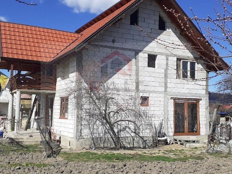Casă individuală 6 camere de vânzare Tigveni Argeș Central - 4