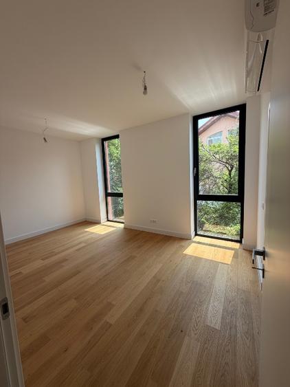 Vila noua, 4 camere, complex case, Petrom City, Genesis School, Deutsche Schule