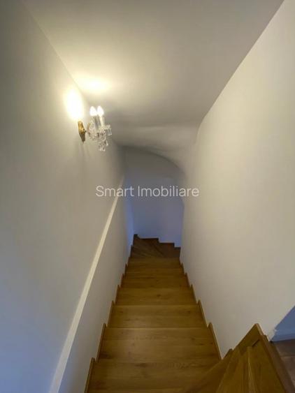 Casa 4 camere 118mpu zona Cristian