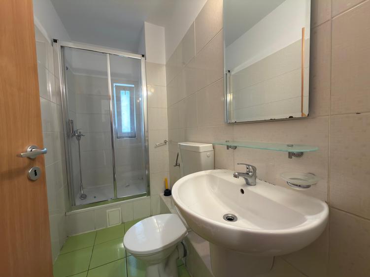 Închiriez Garsonieră Modernă în Complex Quadra 2 – Etaj 6, Pază 24/7