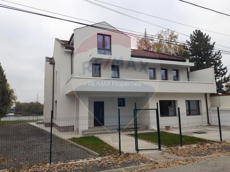 Vanzare vila D+P+E+M, 8 camere, 520 mp, pe malul Lacului Mogosoaia - 5