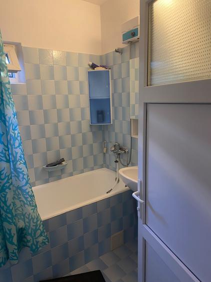 Casa 6 camere de vanzare zona KM 5