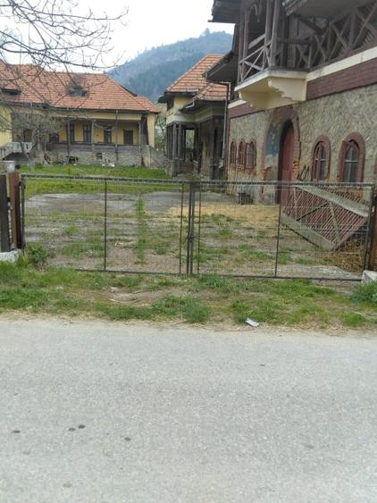Conac autentic cu arhitectură deosebită!Proprietate cu caracter și teren 7.817mp