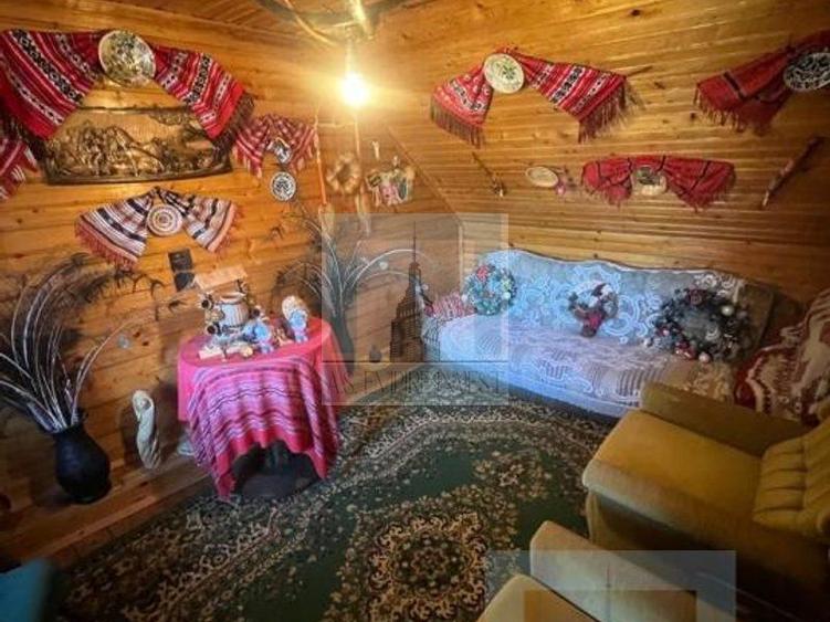 Casa singur în curte, 1000 mp teren - zona Tarlungeni