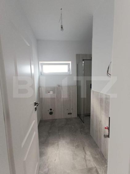 Duplex despartit, 4 camere, 120 mp utili, finisat, Ghiroda