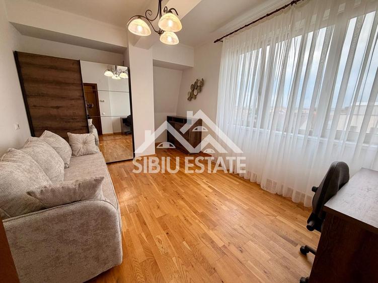 Penthouse cu vedere la munti – 160 MP,  zona buna HIPODROM II