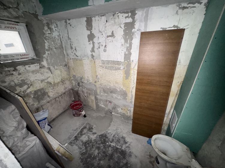 Apartament 3 camere decomandat | 68 mp | Etaj 3/4 | Instalații noi | CET
