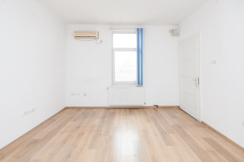 Apartament 2 camere decomandat, centrala – Revolutiei