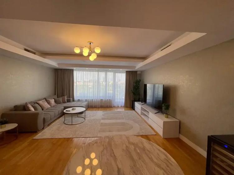 Apartament 3 Camere LUX Zona Herastrau Nordului 110 mp 2 Terase