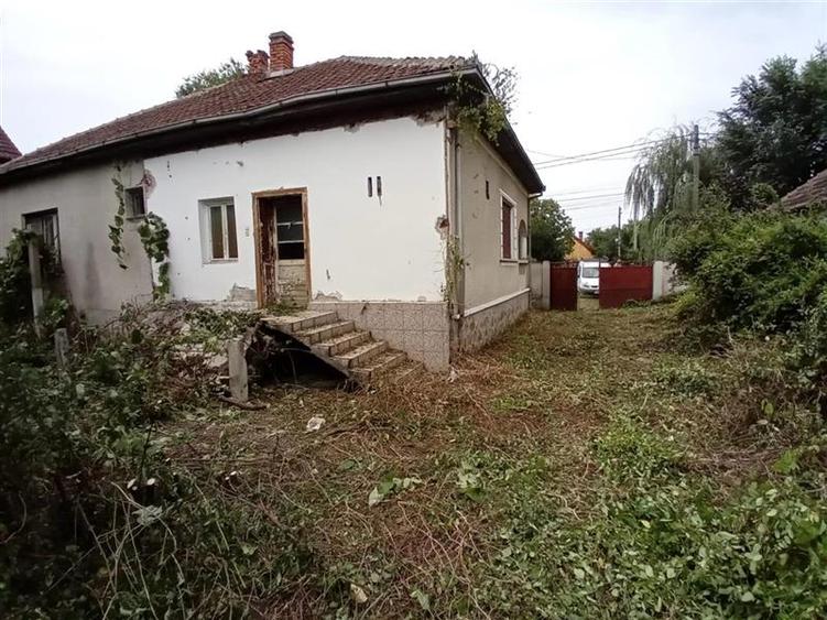 OCAZIE!!! Teren 4580 mp cu casa la centura Gai, la doar 37 EUR mp!!!