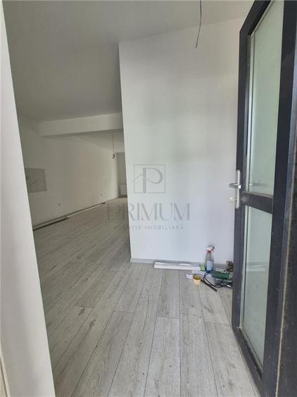 Casa insiruita - partea de margine - teren 90mp - toate utilitatile - zona excel