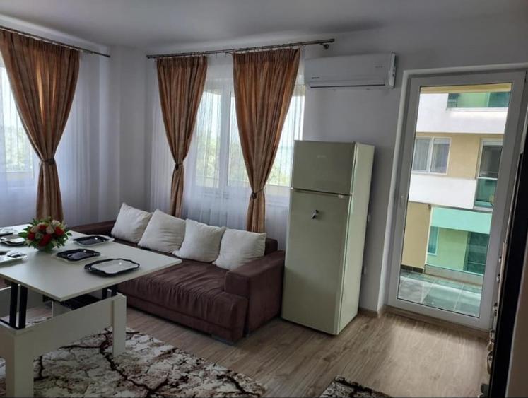 2 camere Moon Light Mamaia zona Vega 400 euro