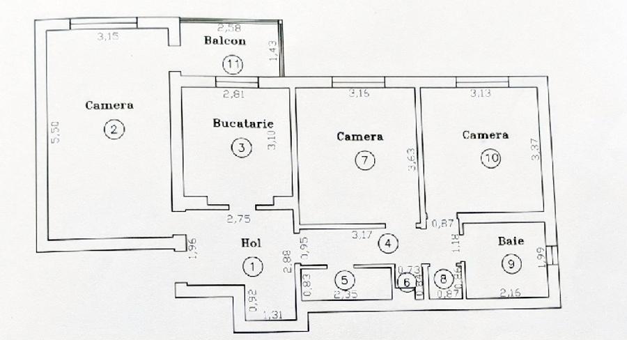 Apartament 3 camere, decomandat, centrala proprie, 3 minute de Mall