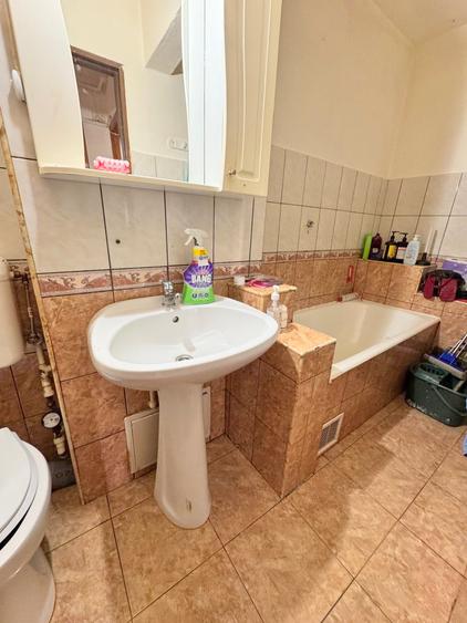 Apartament 2 camere decomandat – Strada Republicii | Etaj 3/4 | MOBILAT