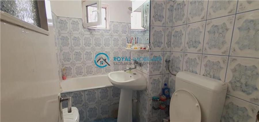 Royal Imobiliare - Vanzare apartament 2 camere zona Vest