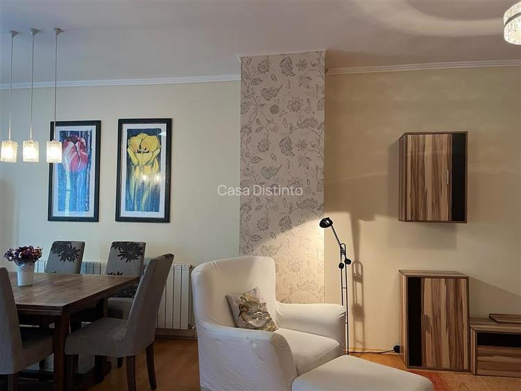 Apartament cu trei camere Petru Maior