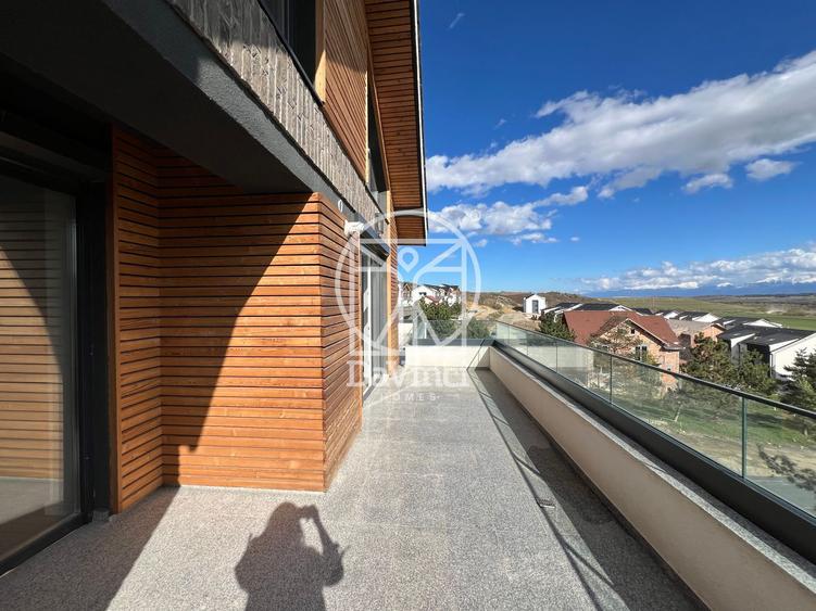 Penthouse 3 camere, 2 bai, orientare SUD | loc de parcare, jaluzele