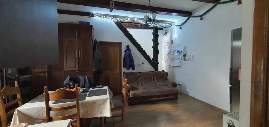 Apartament 4 camere in casa, mobilat si utilat zona Central