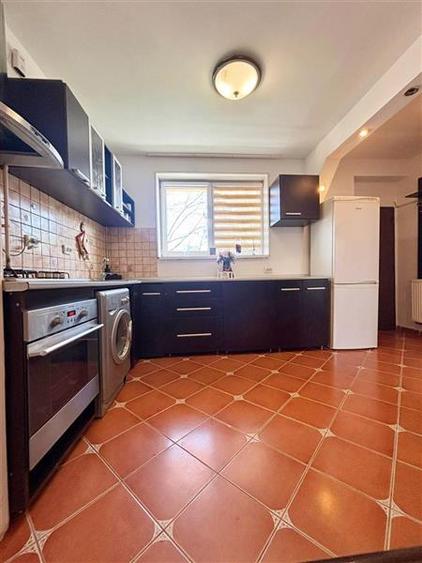 Repozitionare pret! Apartament 2 camere decomandat, 46mp utili, mobilat , etaj 3
