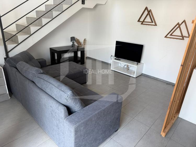 Apartament tip penthouse, 2 camere, terasa, parcare, zona strazii Paris - 2