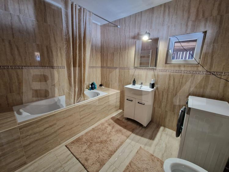 CASA DEOSEBITA IN VAMA BUZAULUI, 800 MP, PRET 151,000 EURO