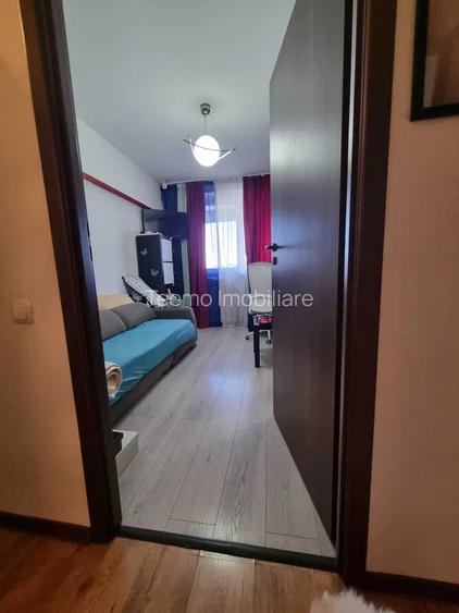 Oferta! Apartament 3 camere, decomandat, 70 mp, mobilat, metrou, Drumul Taberei
